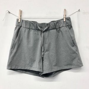 Lululemon On the Fly 2.5” shorts